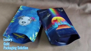 প্রিমিয়াম উপহার এবং ব্র্যান্ডেড খুচরা প্যাকেজিংয়ের জন্য বিলাসবহুল গোল্ড-স্ট্যাম্পিং প্লাস্টিক জিপার ব্যাগ