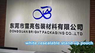 সাদা পুনরুদ্ধারযোগ্য স্ট্যান্ড আপ থলি