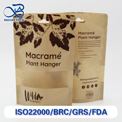 কাস্টম প্রিন্টিং সহ দৈনন্দিন পণ্য প্যাকেজিংয়ের জন্য স্বচ্ছ উইন্ডোজ সহ পুনর্ব্যবহারযোগ্য এবং অবক্ষয়যোগ্য ক্রাফট পেপার ব্যাগ।